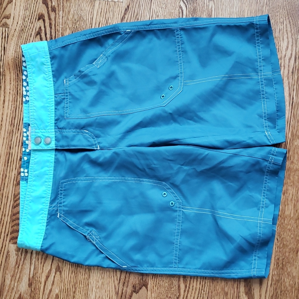 (6) Aventura Clothing Lightweight Shorts Surf Beach Vacation Costal Activewear
